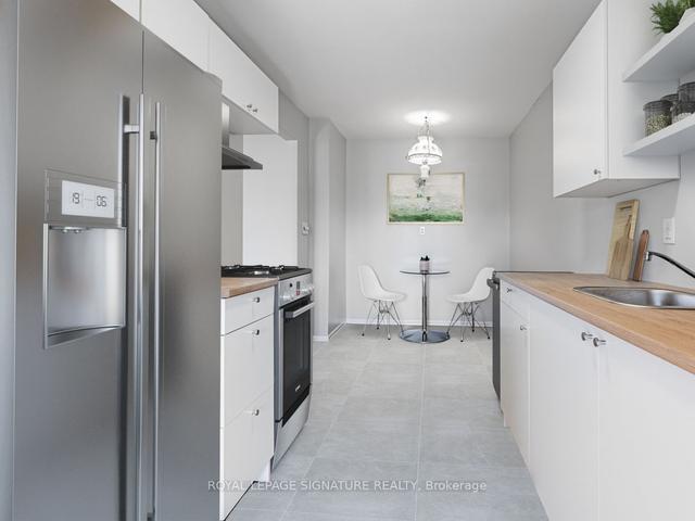 42 - 2800 Midland Ave, Townhouse with 4 bedrooms, 2 bathrooms and 2 parking in Toronto ON | Image 2
