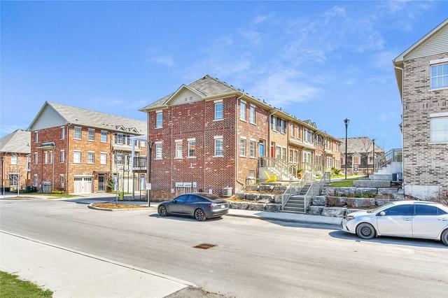 8 Hyde Park Mews, Condo with 2 bedrooms, 3 bathrooms and 1 parking in Kitchener ON | Image 34