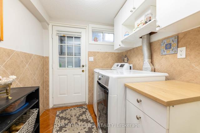 418 Christie St, House semidetached with 2 bedrooms, 2 bathrooms and 2 parking in Toronto ON | Image 26