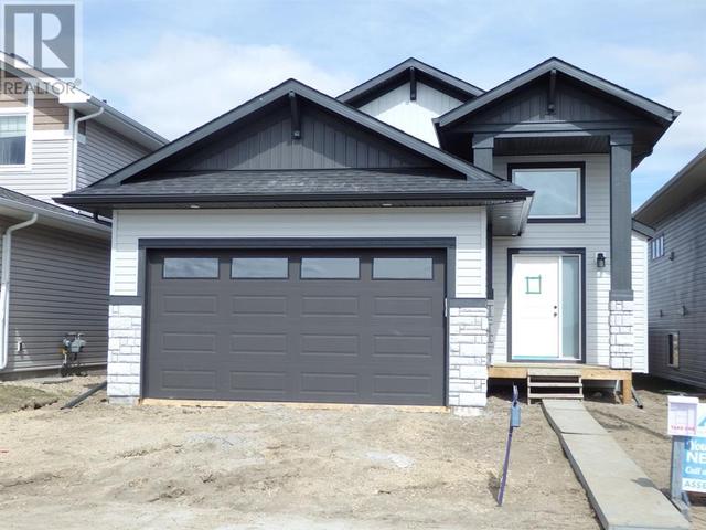182 Norseman Close, House detached with 3 bedrooms, 2 bathrooms and 4 parking in Penhold AB | Card Image
