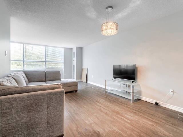 209 - 40 Panorama Crt, Condo with 2 bedrooms, 1 bathrooms and 1 parking in Toronto ON | Image 28