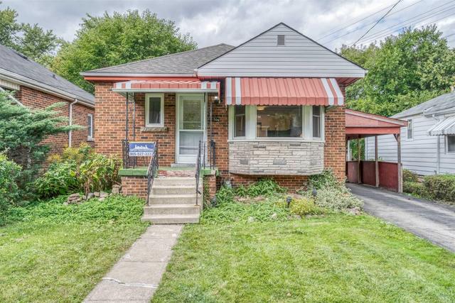 206 Bowman St, House detached with 3 bedrooms, 2 bathrooms and 4 parking in Hamilton ON | Image 1