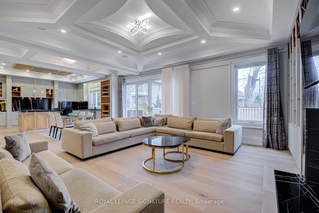 29 Halkin Cres, House detached with 4 bedrooms, 7 bathrooms and 6 parking in Toronto ON | Image 39