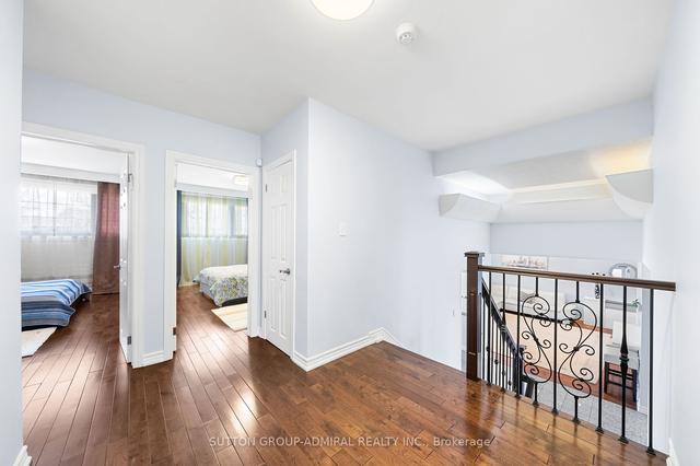83 Cocksfield Ave, House detached with 3 bedrooms, 3 bathrooms and 6 parking in Toronto ON | Image 10