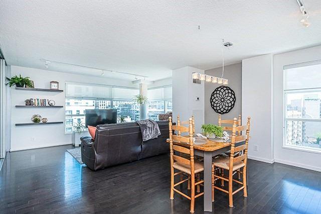 1001 - 50 Lombard St, Condo with 2 bedrooms, 1 bathrooms and 1 parking in Toronto ON | Image 9