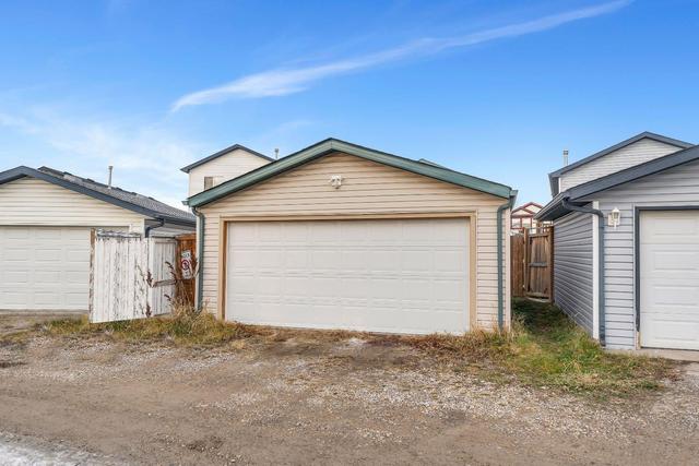 54 Martinvalley Way Ne, House detached with 4 bedrooms, 3 bathrooms and 2 parking in Calgary AB | Image 28