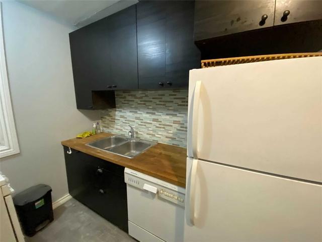 3rd fl - 416 Bloor St W, House other with 4 bedrooms, 0 bathrooms and 0 parking in Toronto ON | Image 2