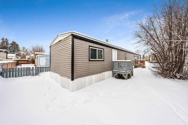 91 - 6220 17 Avenue Se, Home with 2 bedrooms, 1 bathrooms and 2 parking in Calgary AB | Image 17