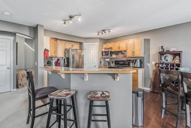 258 Everridge Drive Sw, House detached with 3 bedrooms, 2 bathrooms and 2 parking in Calgary AB | Image 10