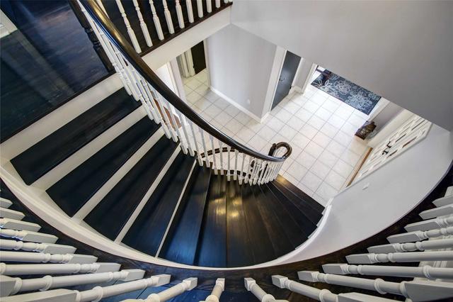 112 Compton Cres W, House detached with 3 bedrooms, 4 bathrooms and 6 parking in Bradford West Gwillimbury ON | Image 19