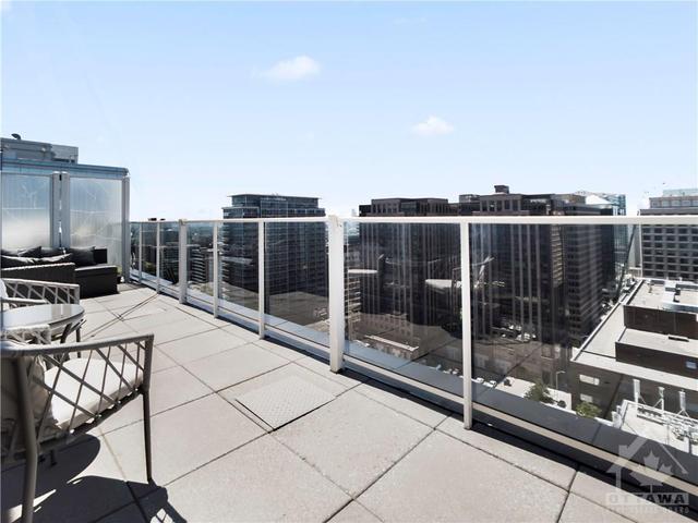 2208 - 199 Slater Street, Condo with 2 bedrooms, 3 bathrooms and 1 parking in Ottawa ON | Image 7