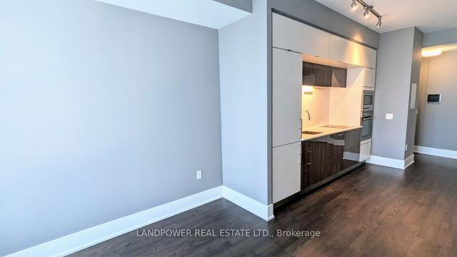 5702 - 10 York St, Condo with 1 bedrooms, 2 bathrooms and 0 parking in Toronto ON | Image 15