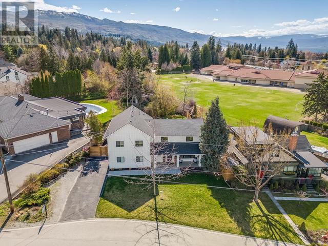 599 Sherwood Road, House detached with 4 bedrooms, 3 bathrooms and 5 parking in Kelowna BC | Image 1