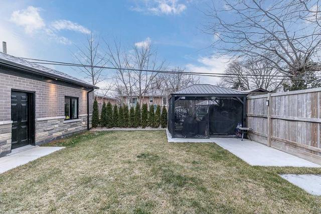 45 Bridgenorth Cres, House detached with 2 bedrooms, 3 bathrooms and 6 parking in Toronto ON | Image 31