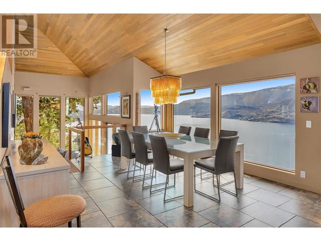 1238 Kyndree Court, House detached with 2 bedrooms, 4 bathrooms and 11 parking in Kelowna BC | Image 12