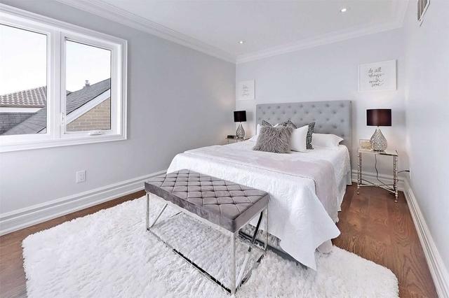 274 Cornelius Pkwy, House detached with 4 bedrooms, 5 bathrooms and 4 parking in Toronto ON | Image 10