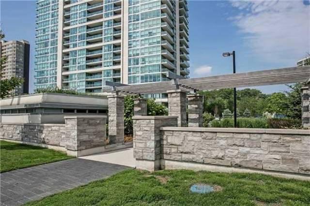 ph 05 - 1055 Southdown Rd, Condo with 2 bedrooms, 1 bathrooms and 1 parking in Mississauga ON | Image 2