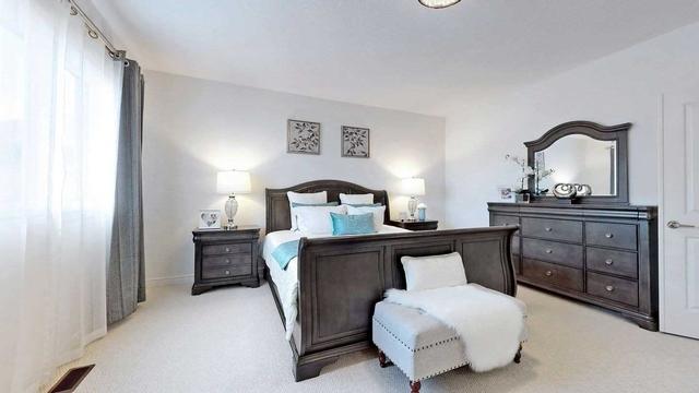 288 Gibson Circ, House detached with 4 bedrooms, 4 bathrooms and 6 parking in Bradford West Gwillimbury ON | Image 20