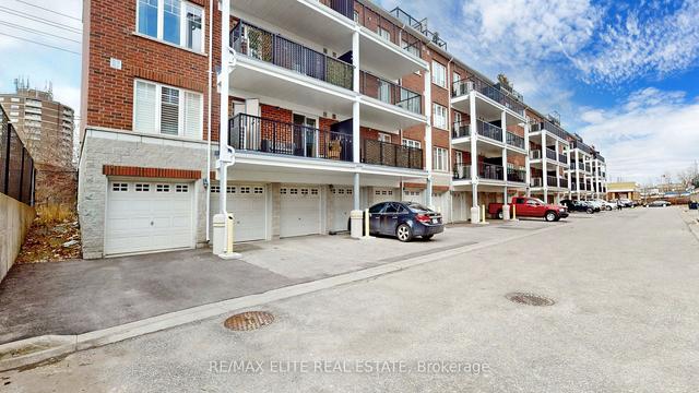 2 - 667a Warden Ave W, Townhouse with 3 bedrooms, 2 bathrooms and 2 parking in Toronto ON | Image 15