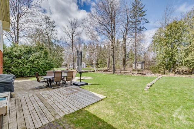 7121 Shadow Ridge Drive, House detached with 4 bedrooms, 3 bathrooms and 8 parking in Ottawa ON | Image 28