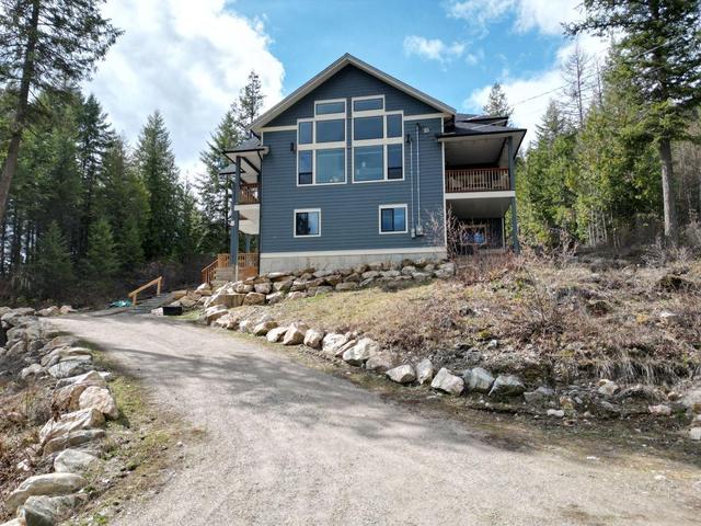 220 Chase Rd, House detached with 4 bedrooms, 3 bathrooms and null parking in Kootenay Boundary C BC | Image 42