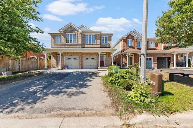 6 Distleman Way, House semidetached with 3 bedrooms, 3 bathrooms and 3 parking in Ajax ON | Card Image