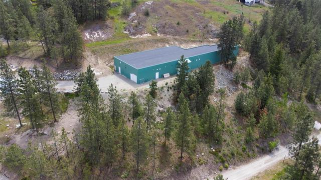 2864 - 2860 Arawana Road, Home with 2 bedrooms, 1 bathrooms and null parking in Okanagan Similkameen E BC | Image 3