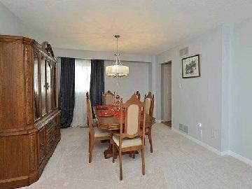 80 Briarwood Rd, House detached with 4 bedrooms, 3 bathrooms and 4 parking in Markham ON | Image 3