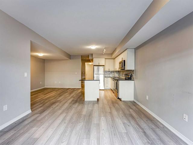 124 - 500 Kingbird Grve, Townhouse with 2 bedrooms, 2 bathrooms and 1 parking in Toronto ON | Image 35