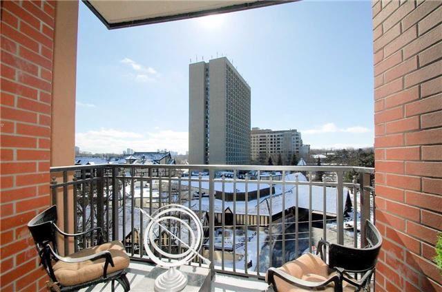 612 - 30 Old Mill Rd, Condo with 2 bedrooms, 2 bathrooms and 1 parking in Toronto ON | Image 2