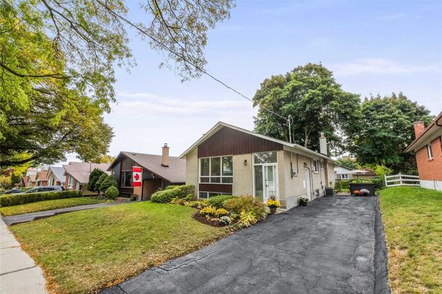 5 Caddy Dr, House detached with 3 bedrooms, 2 bathrooms and 3 parking in Toronto ON | Image 12