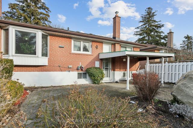 72 Amoro Dr, House detached with 3 bedrooms, 2 bathrooms and 4 parking in Toronto ON | Image 20