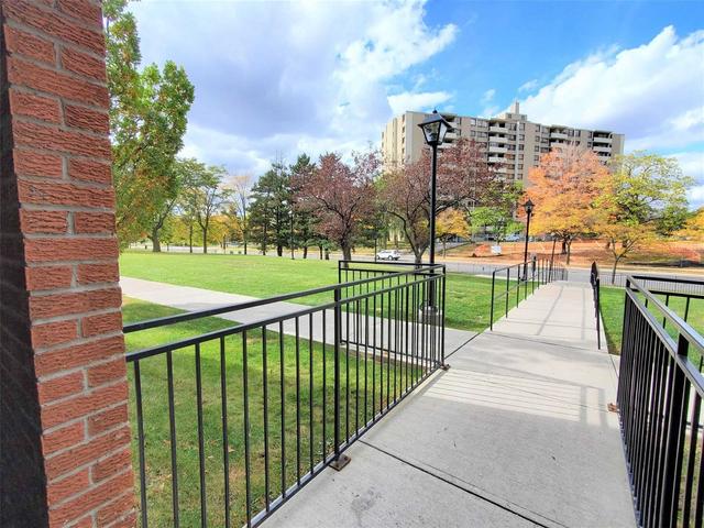 807 - 625 The West Mall St, Condo with 3 bedrooms, 2 bathrooms and 1 parking in Toronto ON | Image 38