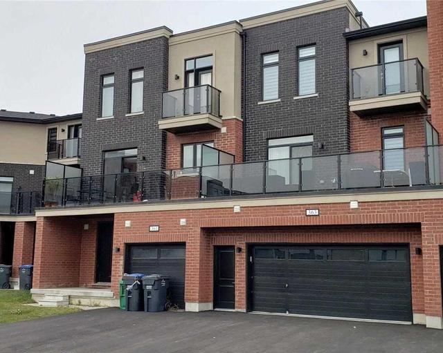 363 Veterans Dr, House attached with 3 bedrooms, 3 bathrooms and 2 parking in Brampton ON | Image 1