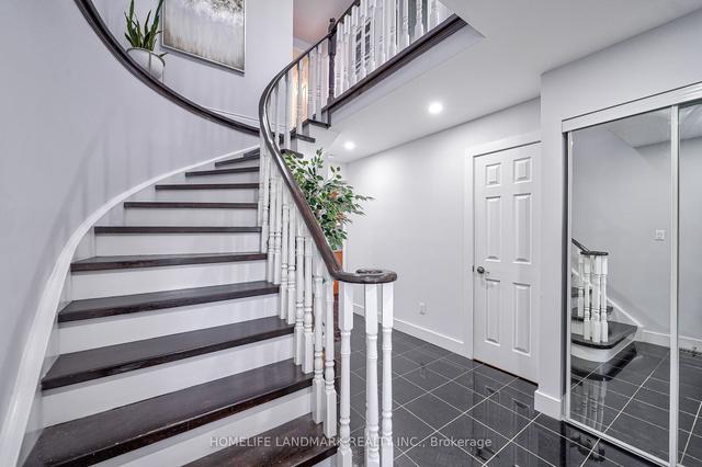 22 Lavron Crt, House detached with 4 bedrooms, 5 bathrooms and 8 parking in Markham ON | Image 21