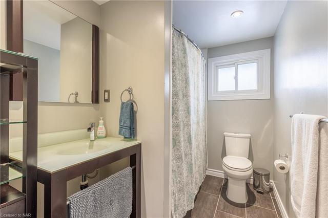 6596 Pitton Road, House semidetached with 3 bedrooms, 2 bathrooms and 4 parking in Niagara Falls ON | Image 10