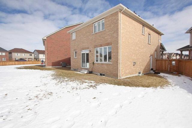30 Hamilton Crt, House detached with 4 bedrooms, 3 bathrooms and 6 parking in Caledon ON | Image 29