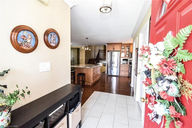 7710 Preakness Street, House detached with 3 bedrooms, 2 bathrooms and 4 parking in Niagara Falls ON | Image 4