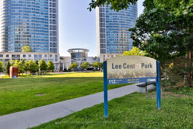 2003 - 36 Lee Centre Dr, Condo with 2 bedrooms, 1 bathrooms and 1 parking in Toronto ON | Image 16