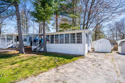 122 - 164 Lone Pine Rd, Home with 1 bedrooms, 1 bathrooms and 3 parking in Georgian Bay ON | Card Image