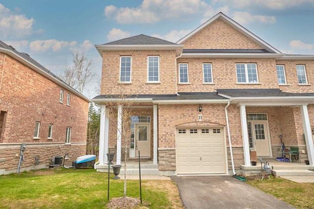 11 Blasi Crt, House attached with 3 bedrooms, 3 bathrooms and 2 parking in Wasaga Beach ON | Image 1