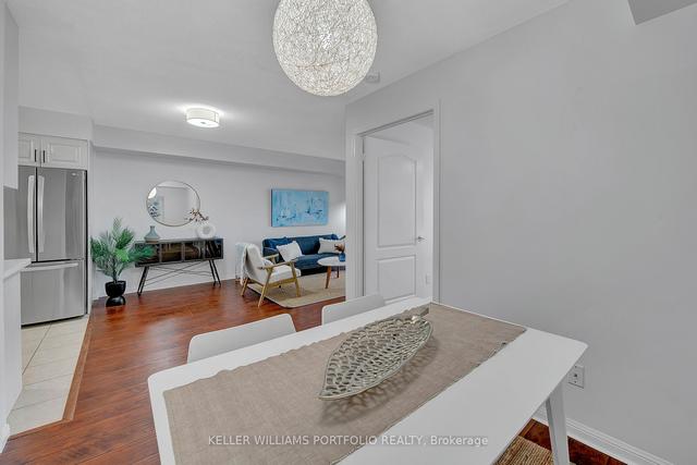 808 - 4 Elsinore Path, Condo with 1 bedrooms, 1 bathrooms and 1 parking in Toronto ON | Image 7