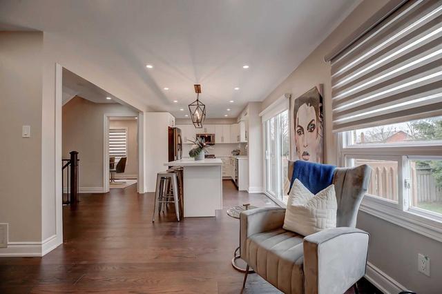 7267 Windrush Crt, House detached with 4 bedrooms, 5 bathrooms and 6 parking in Mississauga ON | Image 11