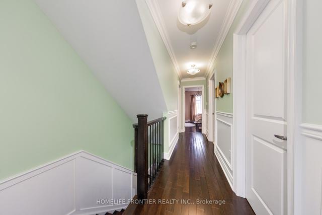 43 Lobo Mews, House attached with 3 bedrooms, 3 bathrooms and 2 parking in Toronto ON | Image 5