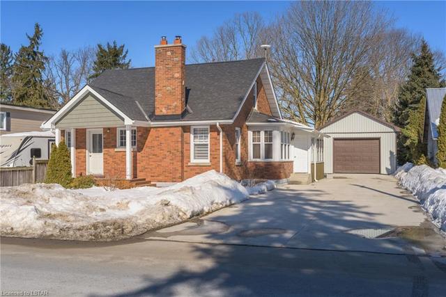 24388 Poplar Hill Road, House detached with 3 bedrooms, 1 bathrooms and null parking in Middlesex Centre ON | Image 1