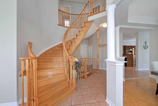 71 Castelli Crt, House detached with 4 bedrooms, 4 bathrooms and 6 parking in Caledon ON | Image 8
