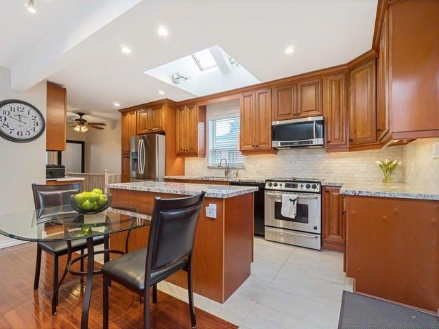 1335 Haig Blvd, House detached with 2 bedrooms, 3 bathrooms and 8 parking in Mississauga ON | Image 6