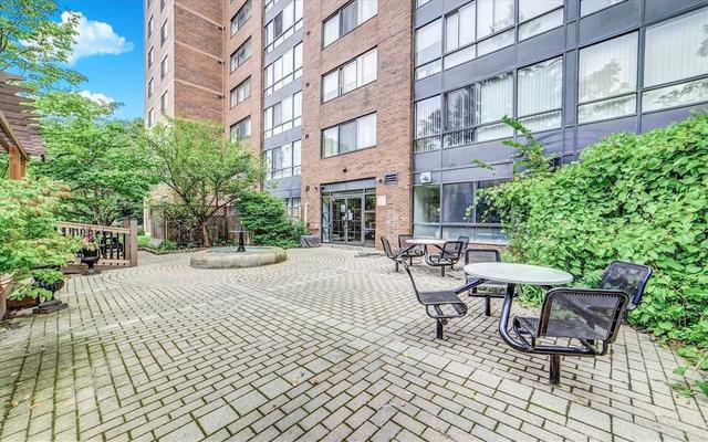 405 - 1665 Victoria Park Ave, Condo with 3 bedrooms, 2 bathrooms and 1 parking in Toronto ON | Image 7
