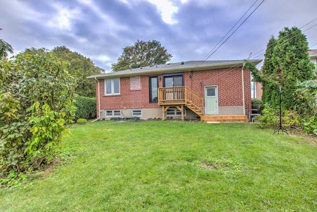 36 Silverview Dr, House detached with 6 bedrooms, 4 bathrooms and 5 parking in Toronto ON | Image 32
