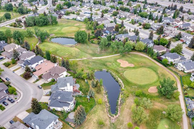 132 Douglas Woods Grove Se, House detached with 5 bedrooms, 3 bathrooms and 4 parking in Calgary AB | Image 47